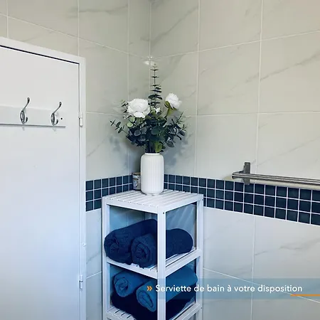 Appartement Parisien Neuf, Moderne Avec Grande Salon, 2 Chambres, 4 Lits, Parking Gratuit, 15min De Paris Et 13 Min Aeroport Orly