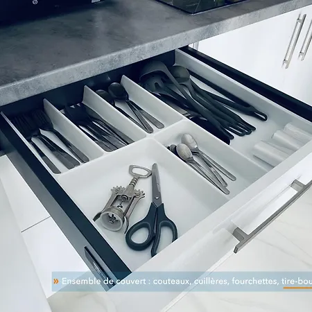 Parisien Neuf, Moderne Avec Grande Salon, 2 Chambres, 4 Lits, Parking Gratuit, 15min De Paris Et 13 Min Aeroport Orly Appartement *