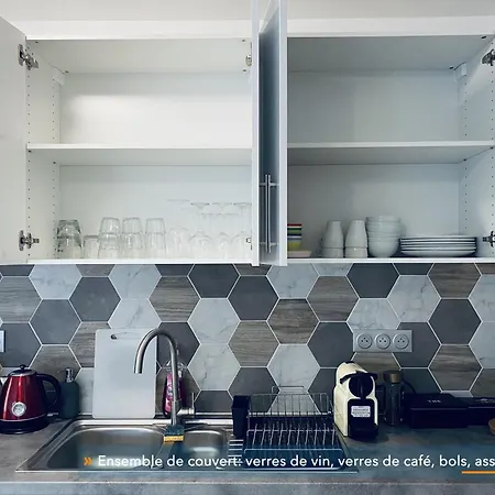 Parisien Neuf, Moderne Avec Grande Salon, 2 Chambres, 4 Lits, Parking Gratuit, 15min De Paris Et 13 Min Aeroport Orly Appartement Vitry-sur-Seine